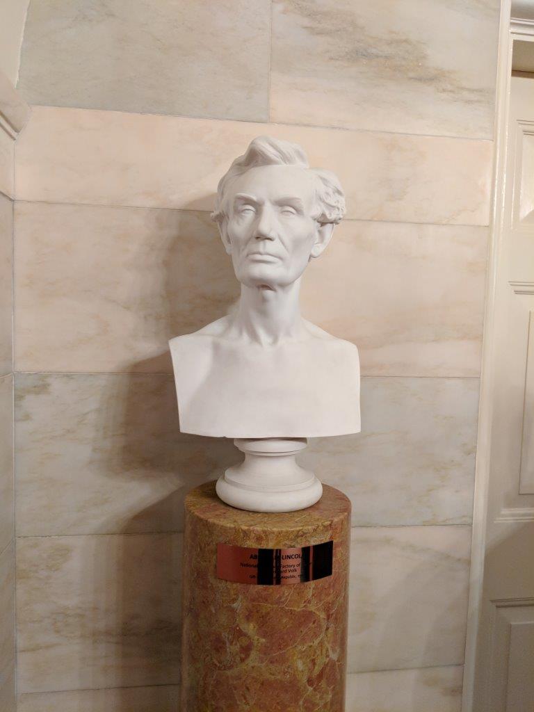 Lincoln Bust white house ground floor hall