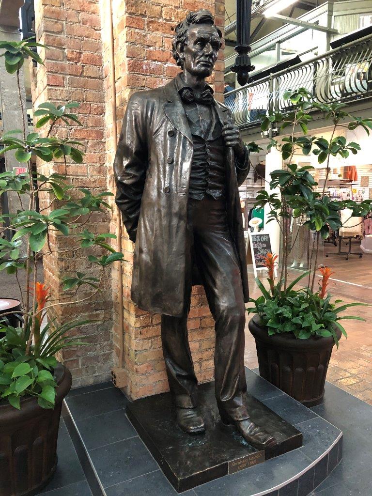 Statue of Abraham Lincoln in Salt Lake City